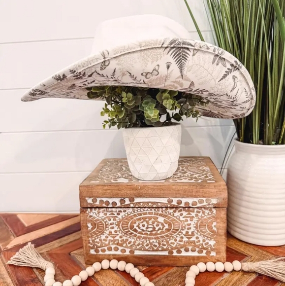 Ferns And Butterflies Embossed/burned Cowboy Hat - Picture 1 of 8